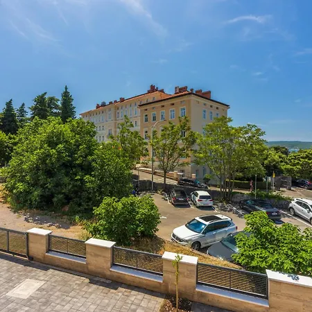 Apartment Lida *